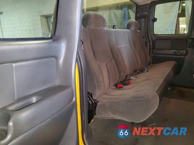 Zdjęcie 10 z 12 samochodu: 2003 CHEVROLET SILVERADO K1500 VIN:1GCEK19T23Z328006 - miniatura