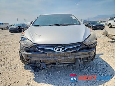 Piąte zdjęcie samochodu w środku: 2013 HYUNDAI ELANTRA GLS VIN:KMHDH4AE8DU577462 - miniatura