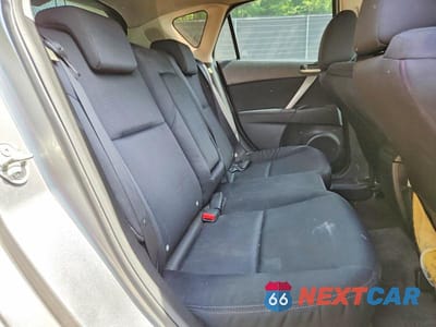 Zdjęcie 10 z 12 samochodu: 2010 MAZDA 3 S VIN:JM1BL1H53A1245439 - miniatura