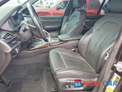 Zdjęcie 7 z 13 samochodu: 2017 BMW X5 XDR40E VIN:5UXKT0C36H0V97929 - miniatura