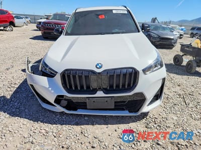 Piąte zdjęcie samochodu w środku: 2023 BMW X1 XDRIVE28I VIN:WBX73EF00P5W05534 - miniatura
