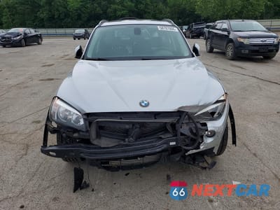 Piąte zdjęcie samochodu w środku: 2014 BMW X1 XDRIVE28I VIN:WBAVL1C56EVY21539 - miniatura