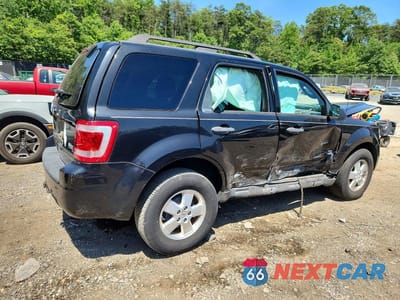 Trzecie zdjęcie samochodu z tyłu: 2011 FORD ESCAPE XLT VIN:1FMCU0DG0BKA66009 - miniatura
