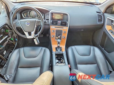 Zdjęcie 8 z 13 samochodu: 2017 VOLVO XC60 T6 INSCRIPTION VIN:YV449MRU9H2122678 - miniatura
