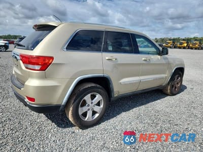 Trzecie zdjęcie samochodu z tyłu: 2011 JEEP GRAND CHEROKEE LAREDO VIN:1J4RS4GG4BC739444 - miniatura