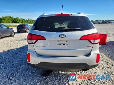 Zdjęcie 6 z 13 samochodu: 2014 KIA SORENTO LX VIN:5XYKT3A60EG505476 - miniatura