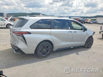 Trzecie zdjęcie samochodu z tyłu: 2025 TOYOTA SIENNA XSE 7-PASSENGER VIN:5TDCSKFC9SS218359 - miniatura