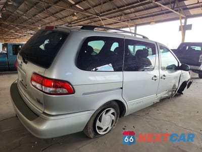 Trzecie zdjęcie samochodu z tyłu: 2003 TOYOTA SIENNA LE VIN:4T3ZF13C83U520514 - miniatura