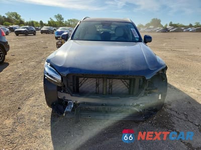 Piąte zdjęcie samochodu w środku: 2024 VOLVO XC90 PLUS VIN:YV4062JE6R1255096 - miniatura