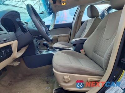 Zdjęcie 7 z 12 samochodu: 2010 FORD FUSION SE VIN:3FAHP0HAXAR284515 - miniatura