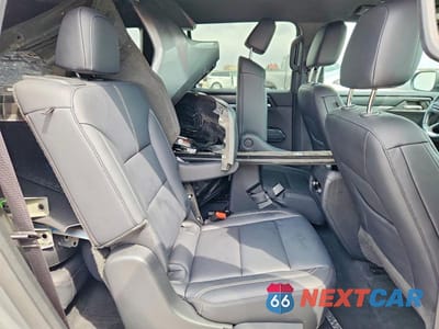 Zdjęcie 10 z 13 samochodu: 2024 GMC ACADIA UPLEVEL VIN:1GKENKKS9RJ209413 - miniatura