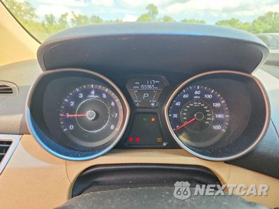 Zdjęcie 9 z 12 samochodu: 2013 HYUNDAI ELANTRA GLS VIN:5NPDH4AE3DH392637 - miniatura