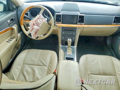 Zdjęcie 8 z 13 samochodu: 2012 LINCOLN MKZ VIN:3LNHL2GC1CR807133 - miniatura