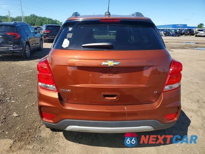 Zdjęcie 6 z 13 samochodu: 2019 CHEVROLET TRAX 1LT VIN:3GNCJLSB0KL258283 - miniatura