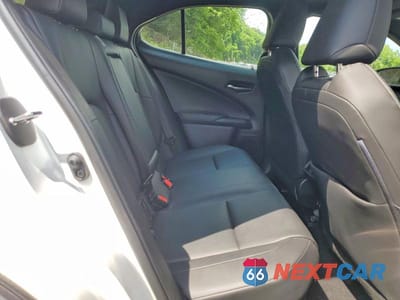 Zdjęcie 11 z 14 samochodu: 2020 LEXUS UX 250H VIN:JTHP9JBH5L2026131 - miniatura