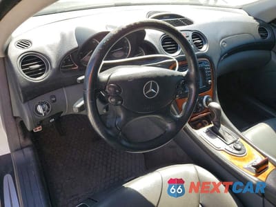 Zdjęcie 8 z 12 samochodu: 2004 MERCEDES-BENZ SL 500 VIN:WDBSK75F14F063568 - miniatura