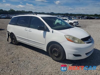 Czwarte zdjęcie samochodu z boku: 2009 TOYOTA SIENNA LE 7-PASSENGER VIN:5TDZK23C69S268290 - miniatura