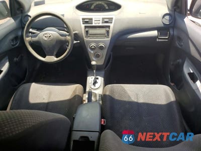Zdjęcie 8 z 12 samochodu: 2007 TOYOTA YARIS BASE VIN:JTDBT923X71076826 - miniatura