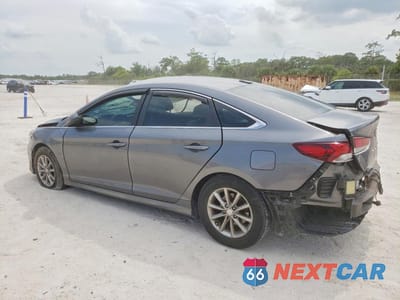 Drugie zdjęcie samochodu z przodu: 2018 HYUNDAI SONATA SE VIN:5NPE24AFXJH613094 - miniatura