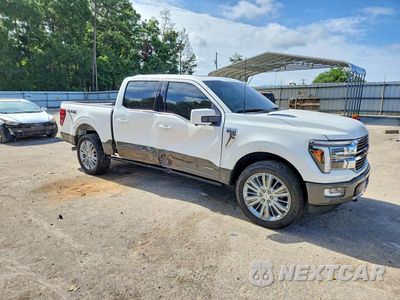 Czwarte zdjęcie samochodu z boku: 2026 FORD F150 KING RANCH VIN:1FTFW6LD5TFA70959 - miniatura
