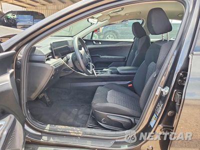 Zdjęcie 7 z 13 samochodu: 2025 KIA K5 LXS VIN:KNAG24J77S5337604 - miniatura