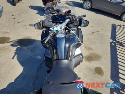 Zdjęcie 6 z 9 samochodu: 2024 BMW R 1250 RT VIN:WB10L0302R6K46204 - miniatura