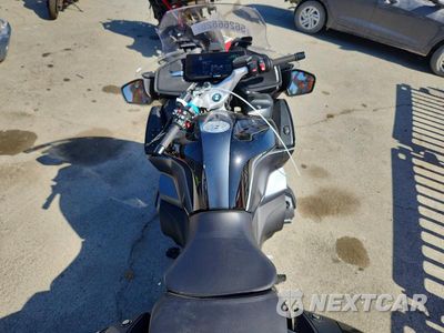 Zdjęcie 6 z 9 samochodu: 2024 BMW R 1250 RT VIN:WB10L0302R6K46204 - miniatura