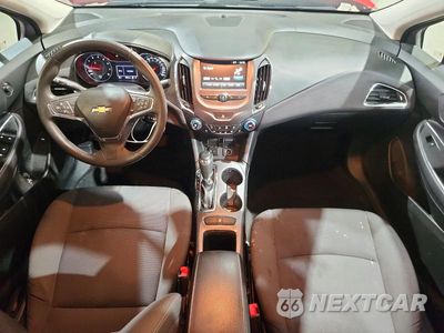 Zdjęcie 8 z 12 samochodu: 2018 CHEVROLET CRUZE LT VIN:1G1BE5SM6J7234698 - miniatura