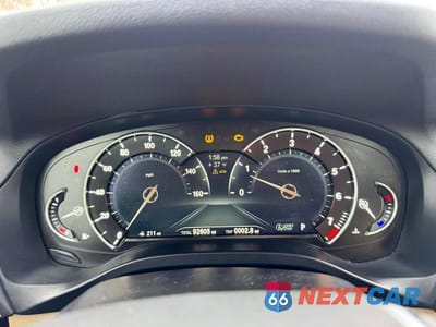 Zdjęcie 8 z 10 samochodu: 2019 BMW X3 SDRIVE30I VIN:5UXTR7C5XKLF30580 - miniatura