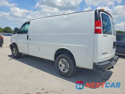 Drugie zdjęcie samochodu z przodu: 2020 CHEVROLET EXPRESS 2500 CARGO DELIVERY VAN VIN:1GCWGAFP0L1273051 - miniatura