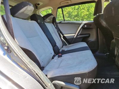 Zdjęcie 11 z 13 samochodu: 2017 TOYOTA RAV4 XLE VIN:JTMRFREV2HD209341 - miniatura