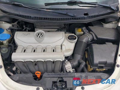 Zdjęcie 11 z 12 samochodu: 2008 VOLKSWAGEN NEW BEETLE TRIPLE WHITE VIN:3VWFW31C88M517345 - miniatura