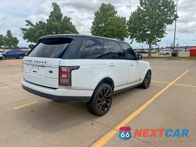 Czwarte zdjęcie samochodu z boku: 2017 LAND ROVER RANGE ROVER SUPERCHARGED VIN:SALGS2FEXHA336521 - miniatura