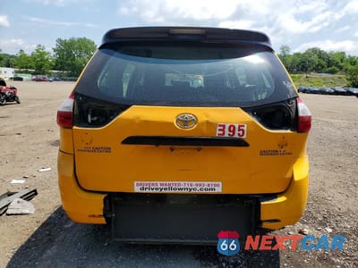 Zdjęcie 6 z 14 samochodu: 2016 TOYOTA SIENNA L 7-PASSENGER VIN:5TDZK3DC6GS700586 - miniatura