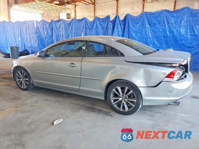 Drugie zdjęcie samochodu z przodu: 2010 VOLVO C70 T5 VIN:YV1672MC4AJ090118 - miniatura