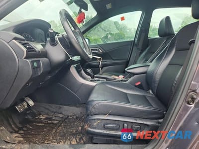 Zdjęcie 7 z 12 samochodu: 2016 HONDA ACCORD SPORT VIN:1HGCR2F53GA111505 - miniatura