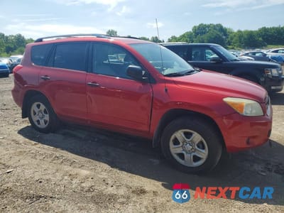 Czwarte zdjęcie samochodu z boku: 2008 TOYOTA RAV4 BASE VIN:JTMBD33V786075535 - miniatura