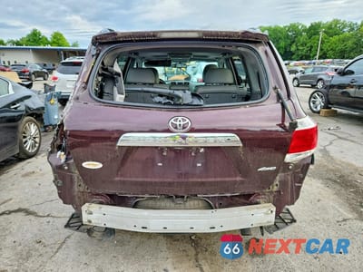 Zdjęcie 6 z 13 samochodu: 2012 TOYOTA HIGHLANDER SE VIN:5TDBK3EHXCS143011 - miniatura