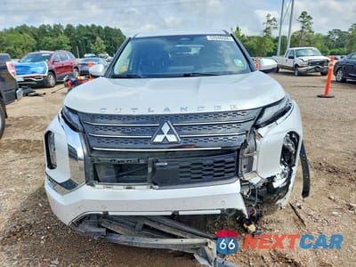 Piąte zdjęcie samochodu w środku: 2023 MITSUBISHI OUTLANDER SE VIN:JA4J3UA84PZ044302 - miniatura