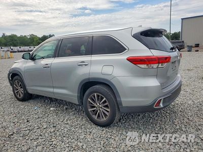 Drugie zdjęcie samochodu z przodu: 2018 TOYOTA HIGHLANDER XLE VIN:5TDKZRFH9JS528053 - miniatura