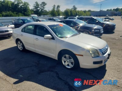 Czwarte zdjęcie samochodu z boku: 2009 FORD FUSION SE VIN:3FAHP07169R102077 - miniatura