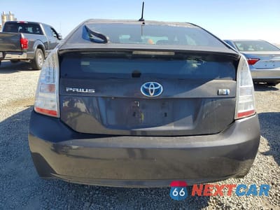 Zdjęcie 6 z 12 samochodu: 2011 TOYOTA PRIUS THREE VIN:JTDKN3DU3B0271484 - miniatura