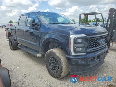 Czwarte zdjęcie samochodu z boku: 2024 FORD F250 SUPER DUTY VIN:1FT8W2BN4RED01182 - miniatura