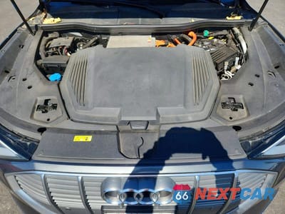 Zdjęcie 11 z 12 samochodu: 2019 AUDI E-TRON PRESTIGE VIN:WA1VAAGEXKB006688 - miniatura