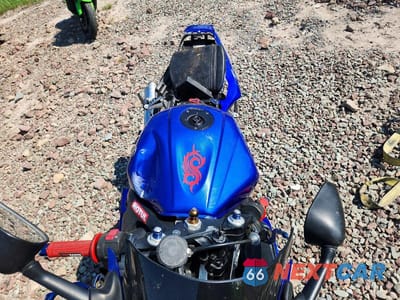 Piąte zdjęcie samochodu w środku: 2004 YAMAHA YZF-R6L VIN:JYARJ06E44A017239 - miniatura