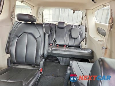 Zdjęcie 10 z 13 samochodu: 2023 CHRYSLER PACIFICA TOURING L VIN:2C4RC1BG2PR597473 - miniatura