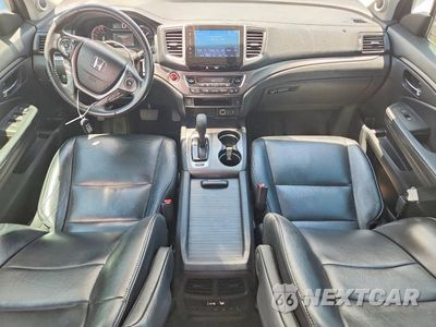 Zdjęcie 8 z 13 samochodu: 2017 HONDA PILOT EXL VIN:5FNYF5H52HB036221 - miniatura