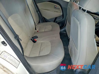 Zdjęcie 10 z 12 samochodu: 2016 KIA RIO LX VIN:KNADM4A38G6542098 - miniatura