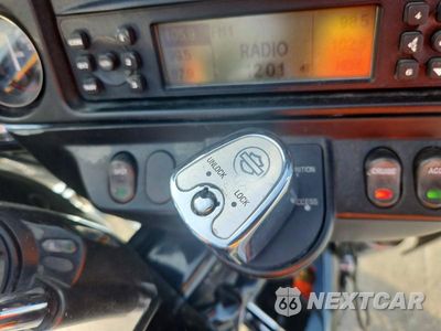 Zdjęcie 8 z 9 samochodu: 2009 HARLEY-DAVIDSON FLHTC VIN:1HD1FF4179Y688634 - miniatura