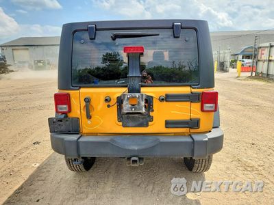 Zdjęcie 6 z 13 samochodu: 2014 JEEP WRANGLER UNLIMITED SPORT VIN:1C4BJWDG8EL232688 - miniatura